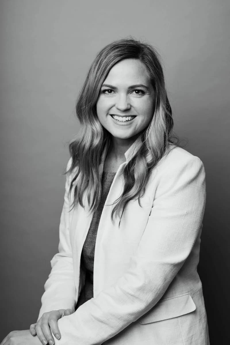 Dr. Jana Rundle
